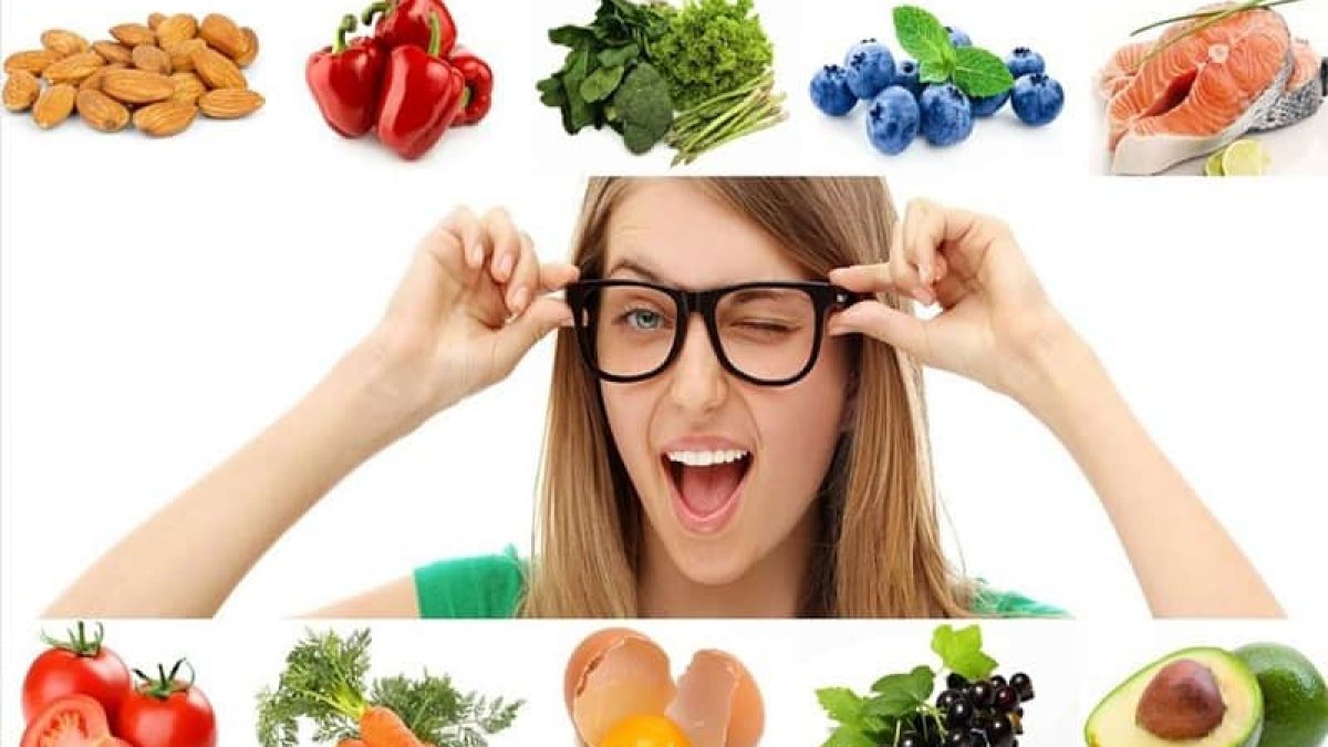 स्वस्थ आंखों के लिए खाद्य पदार्थ - Top Foods For Healthy Eyes in Hindi