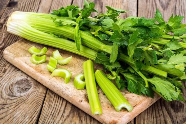 celery-benefits-and-side-effects-in-hindi